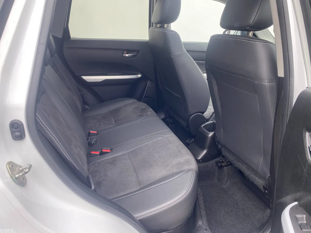 Suzuki Vitara SUV, Petrol, 2018, White