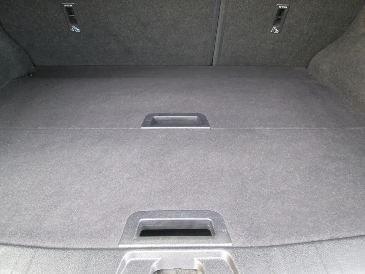 Nissan Qashqai SUV, Diesel, 2014, Black