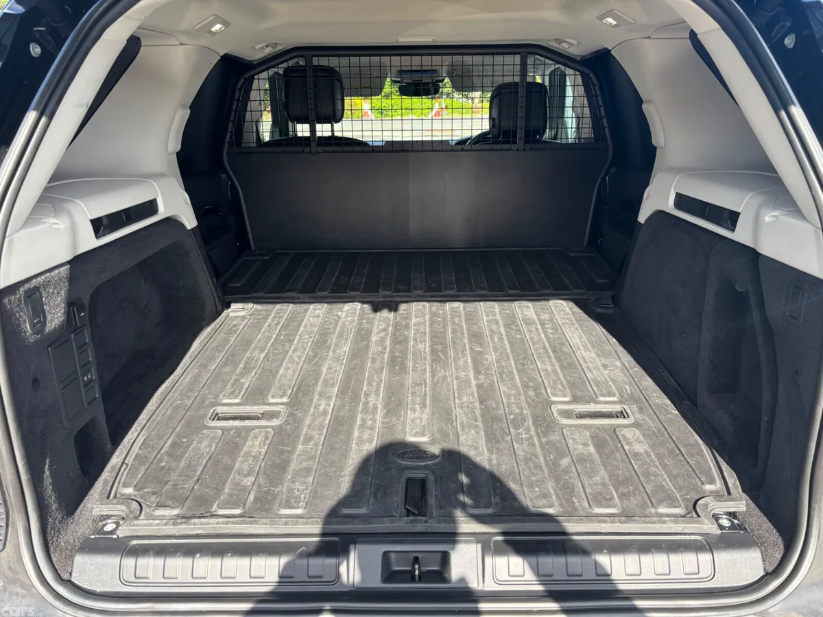 Land Rover Discovery Van, Diesel, 2023, Black