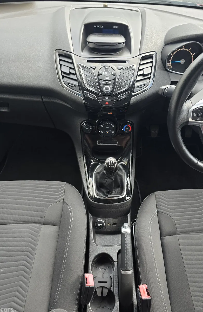 Ford Fiesta Hatchback, Petrol, 2016, Red