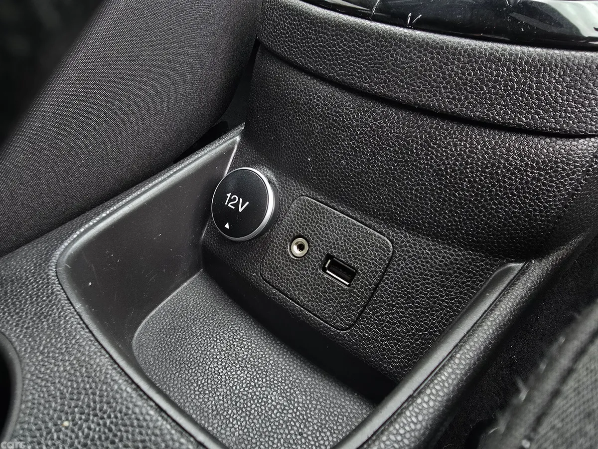 Ford Fiesta Hatchback, Petrol, 2016, Red