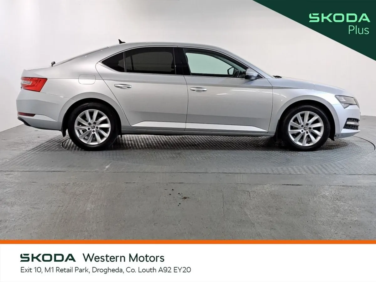 Skoda Superb Saloon, Diesel, 2024, Grey