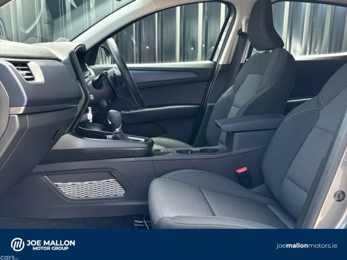 Renault Arkana Hatchback, Petrol, 2023, Grey