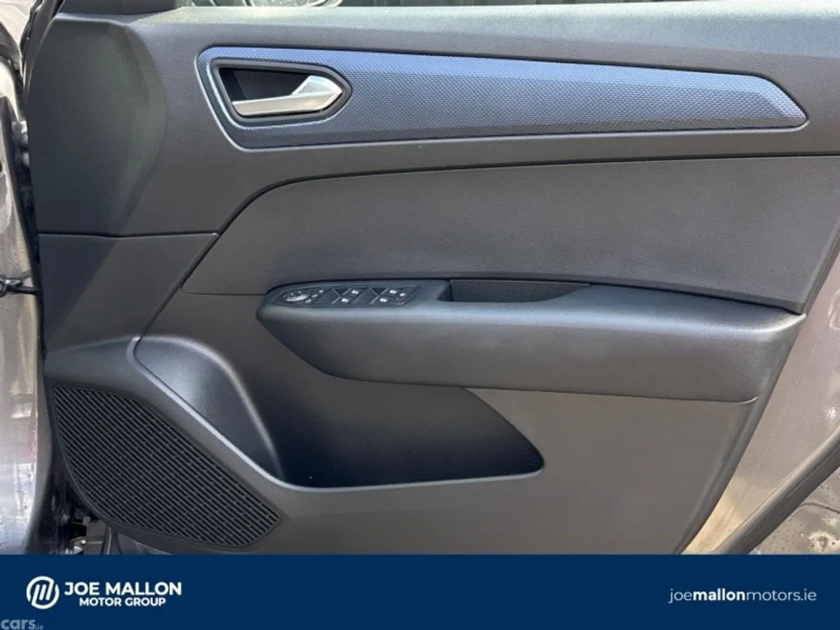 Renault Arkana Hatchback, Petrol, 2023, Grey