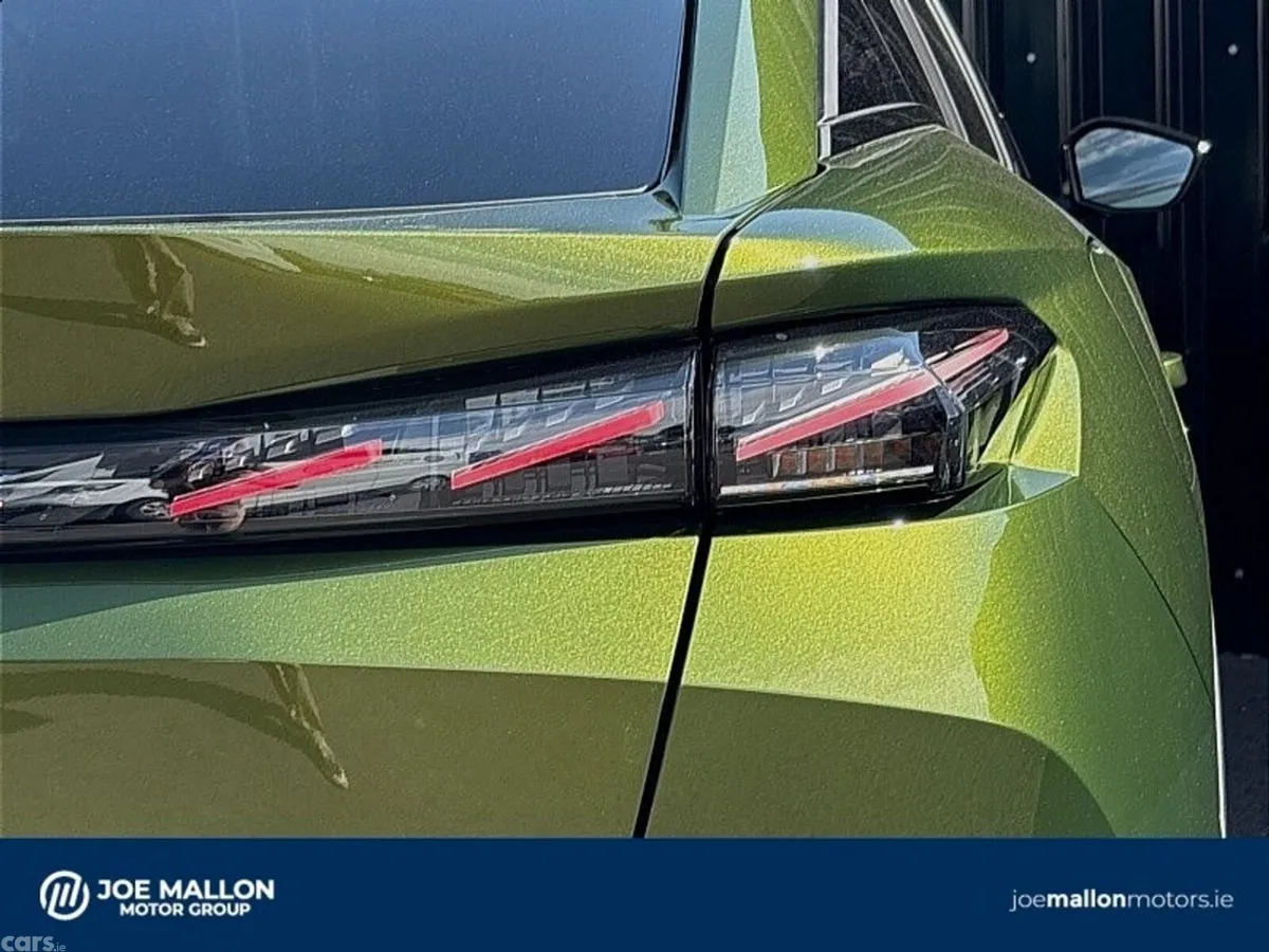 Peugeot 408 Hatchback, Petrol Hybrid, 2027, Green