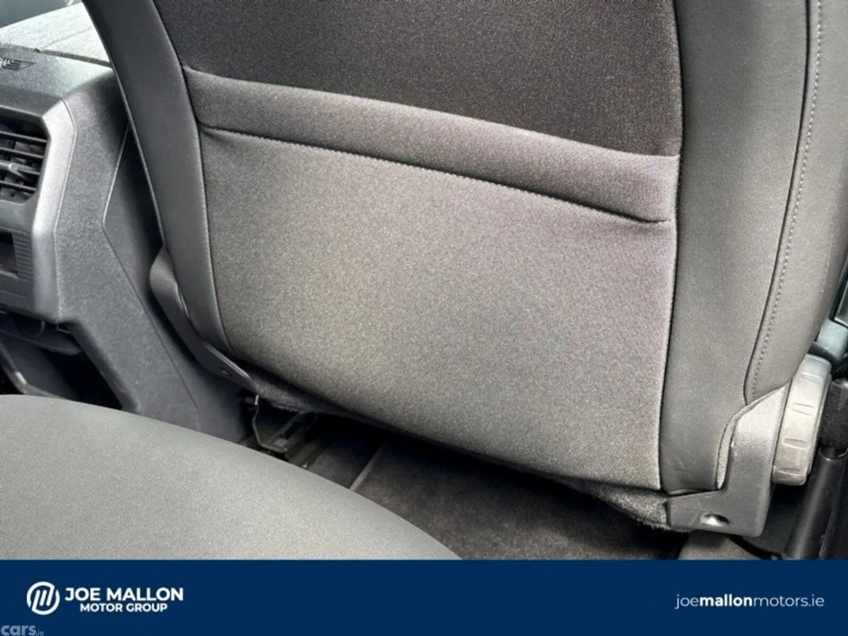 Peugeot 3008 MPV, Petrol, 2026, Blue