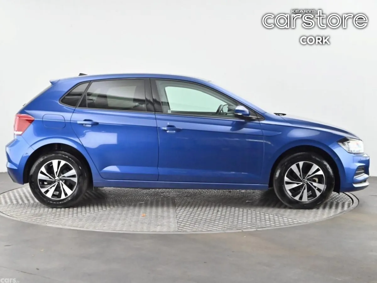 Volkswagen Polo Hatchback, Petrol, 2021, Blue
