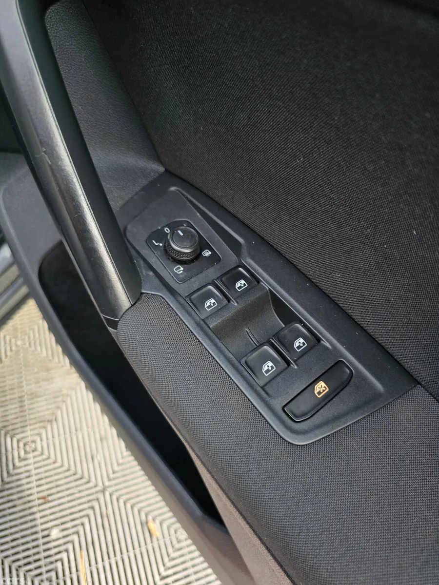 Volkswagen Tiguan SUV, Diesel, 2019, Grey