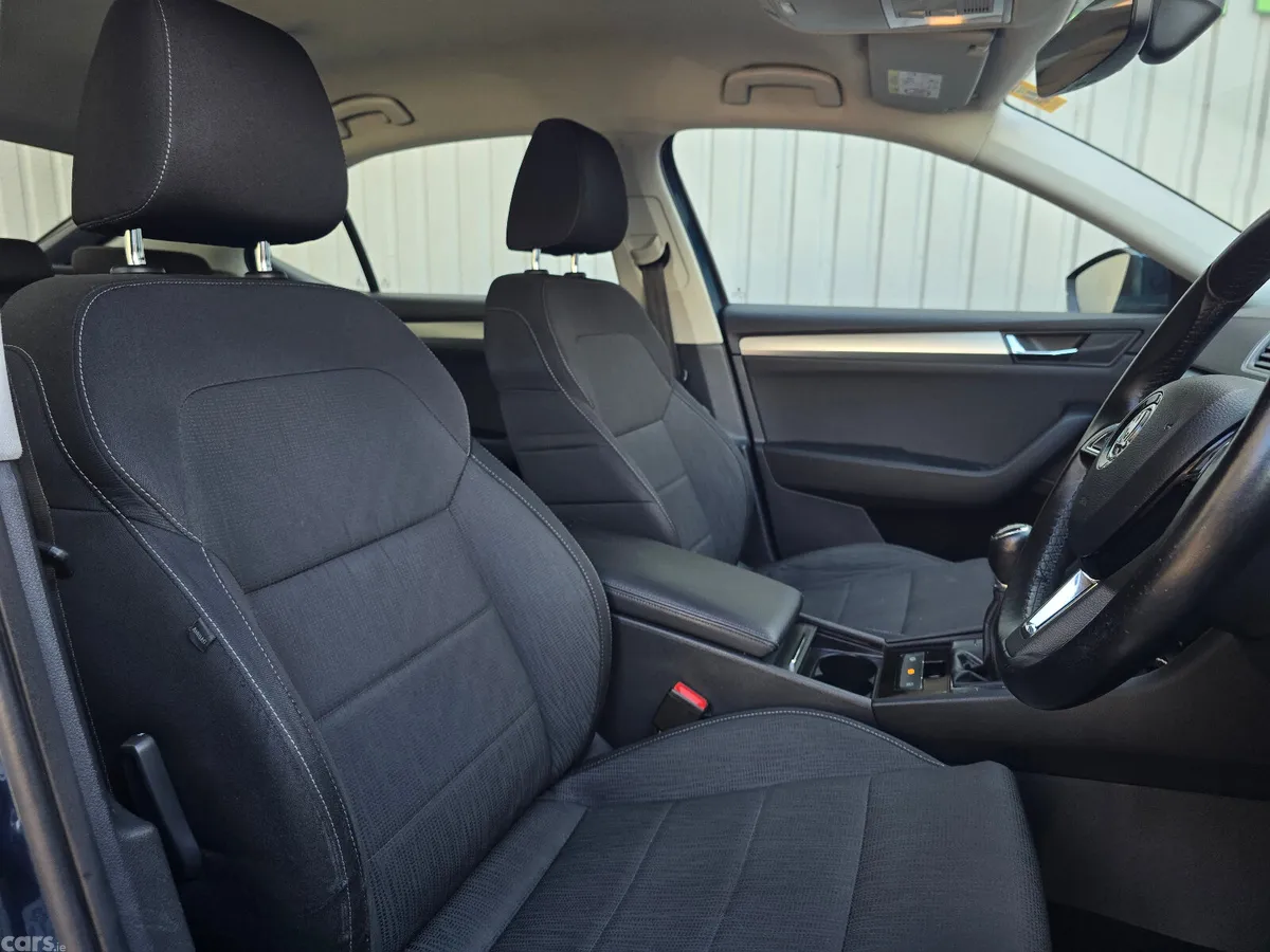 Skoda Superb Saloon, Diesel, 2017, Blue