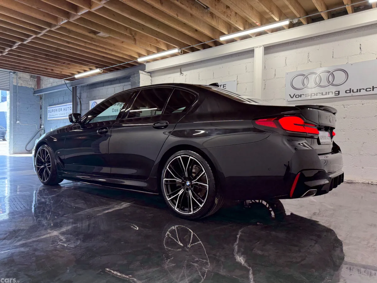 BMW 5-Series Saloon, Diesel Hybrid, 2021, Black