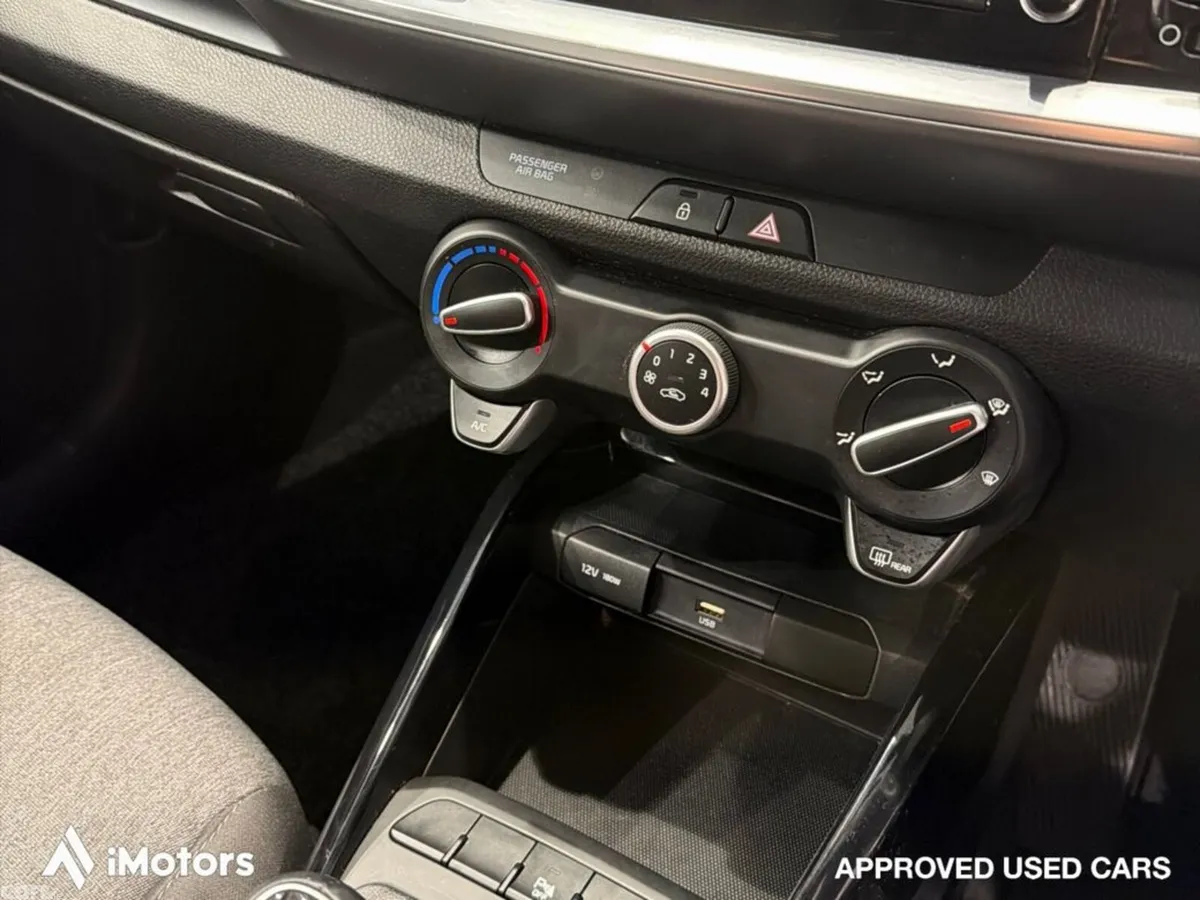 Kia Stonic SUV, Petrol, 2023, Blue