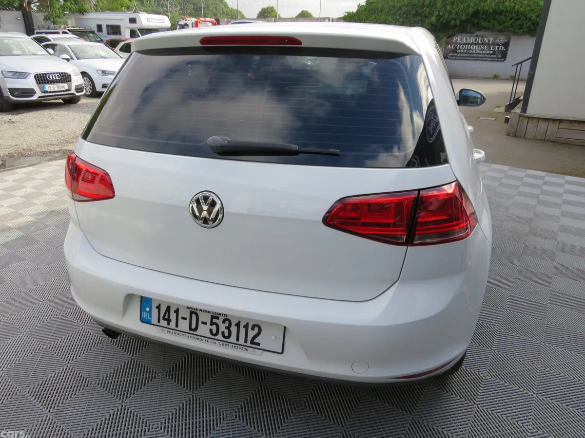 Volkswagen Golf Hatchback, Petrol, 2014, White