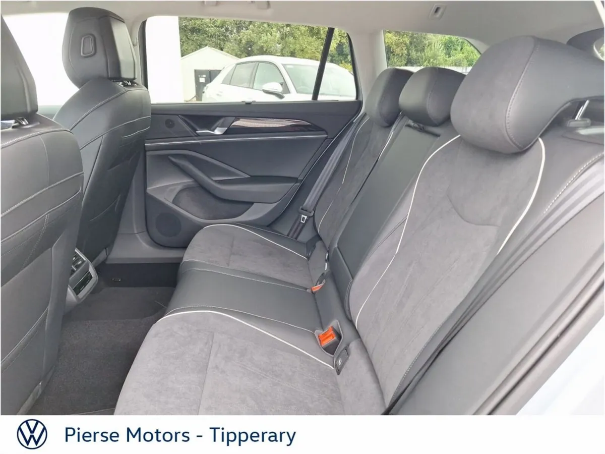 Volkswagen Passat Estate, Diesel, 2026, Silver