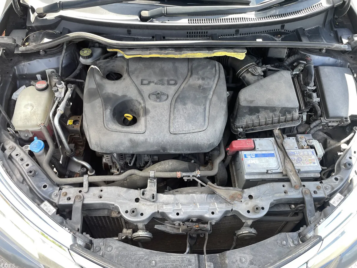 Toyota Corolla Saloon, Diesel, 2017, Grey