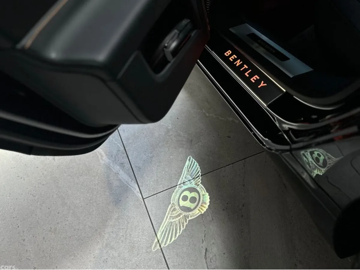 Bentley Flying Spur Saloon, Petrol Plug-in Hybrid, 2026, Black