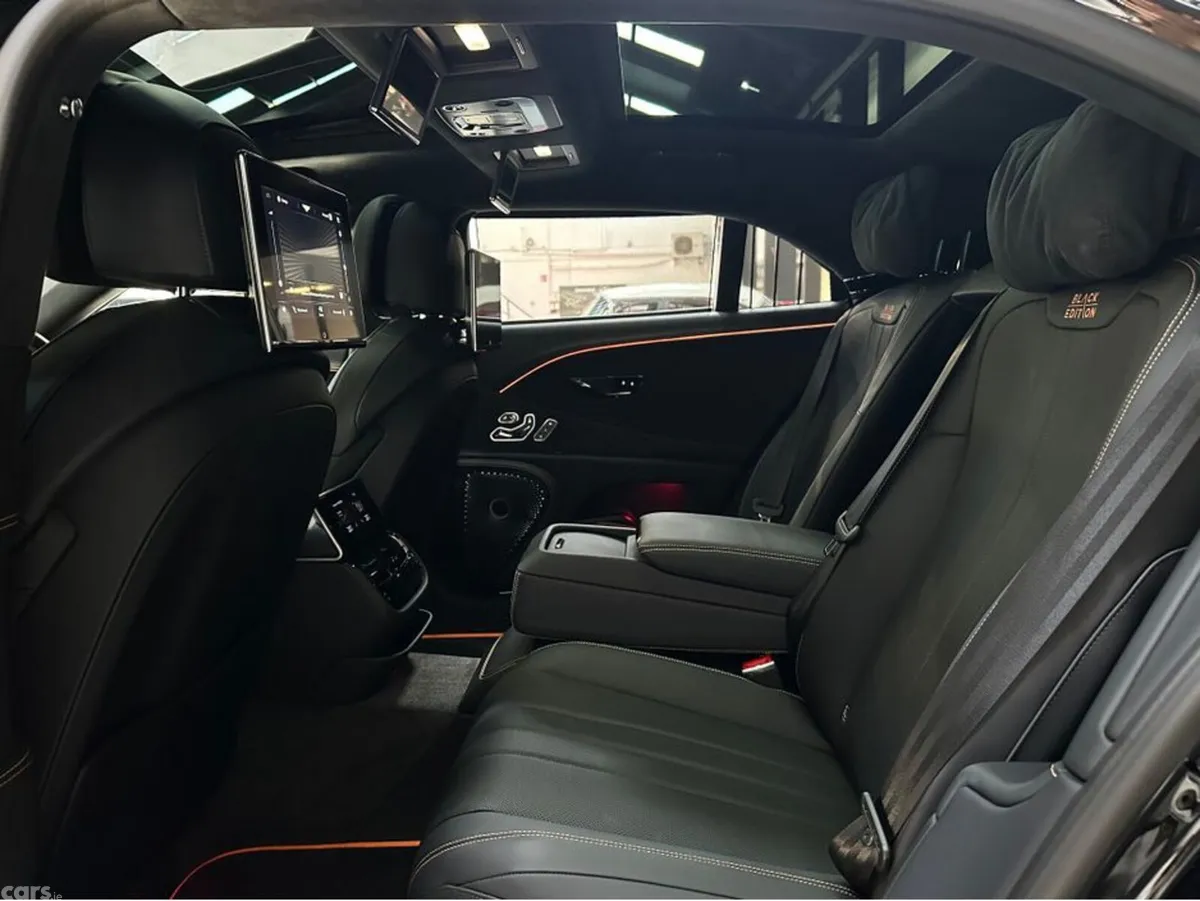 Bentley Flying Spur Saloon, Petrol Plug-in Hybrid, 2026, Black