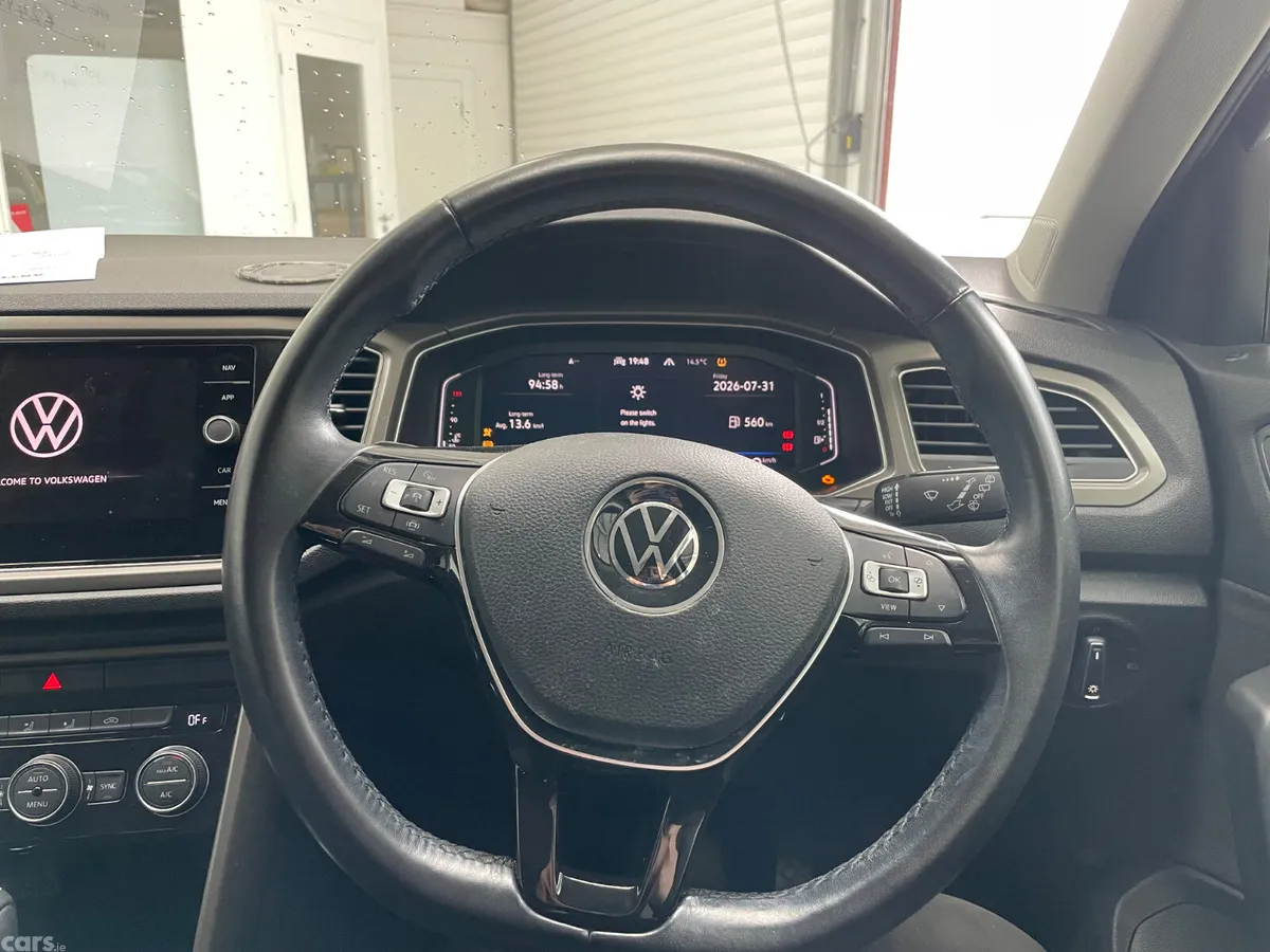 Volkswagen T-Roc Hatchback, Diesel, 2021, Blue