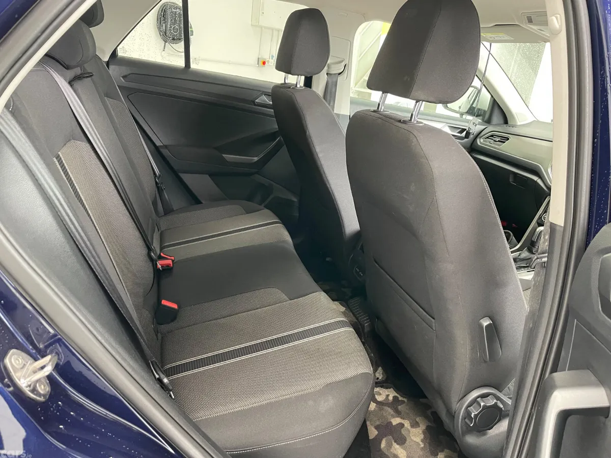 Volkswagen T-Roc Hatchback, Diesel, 2021, Blue