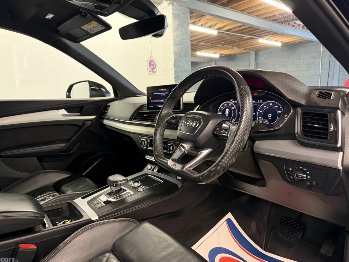 Audi Q5 SUV, Petrol Hybrid, 2020, Black