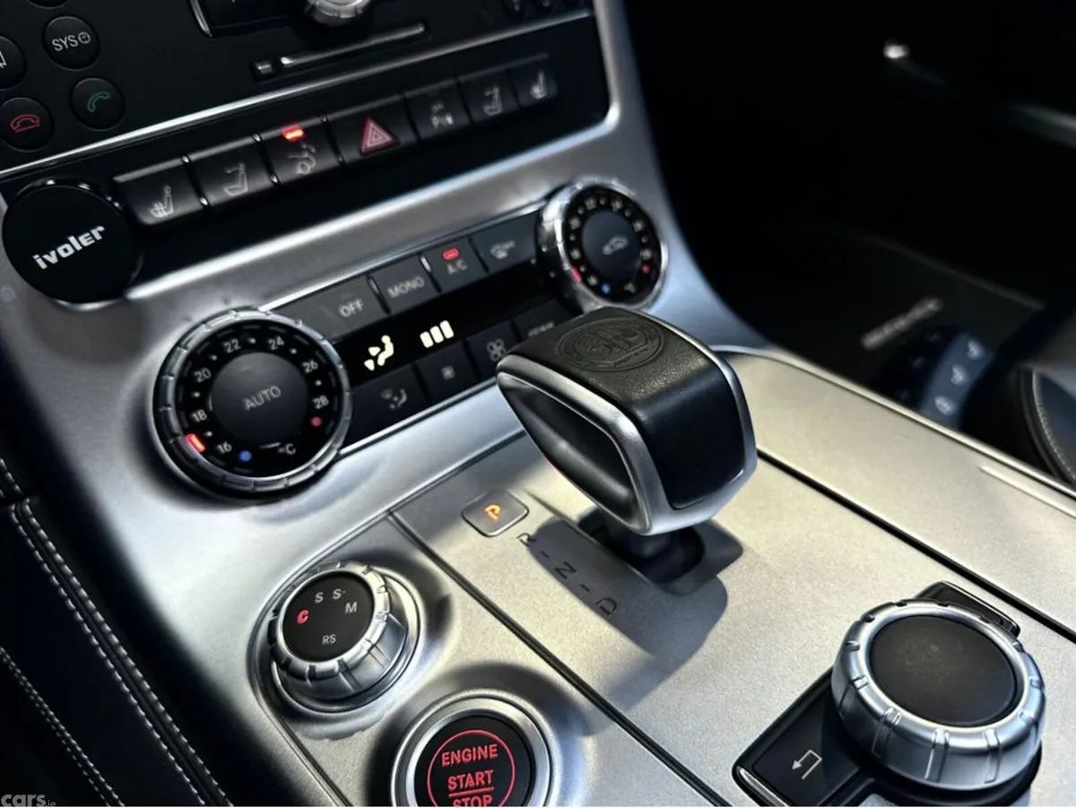 Mercedes-Benz SLS Convertible, Petrol, 2012, Red