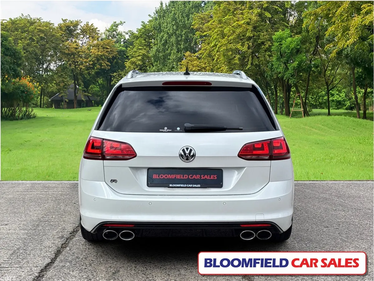 Volkswagen Golf Estate, Petrol, 2017, White
