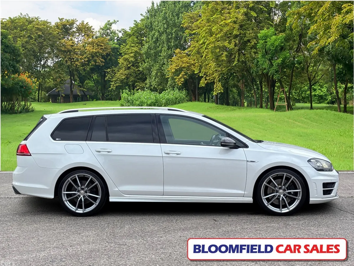 Volkswagen Golf Estate, Petrol, 2017, White