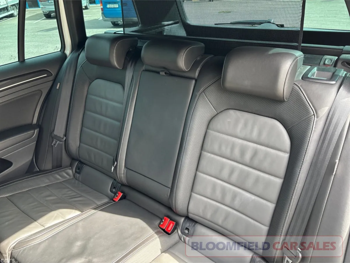 Volkswagen Golf Estate, Petrol, 2017, White