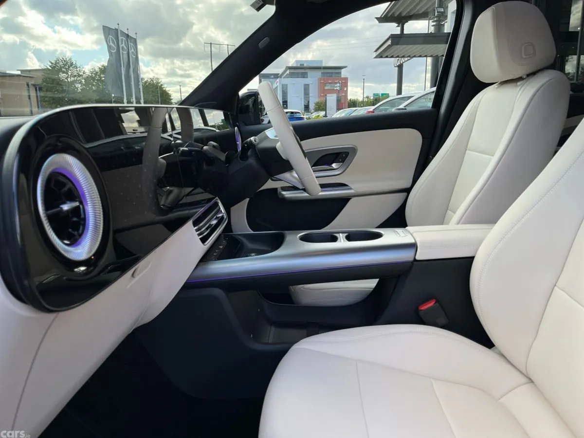 Mercedes-Benz GLB SUV, Petrol Hybrid, 2026, Black