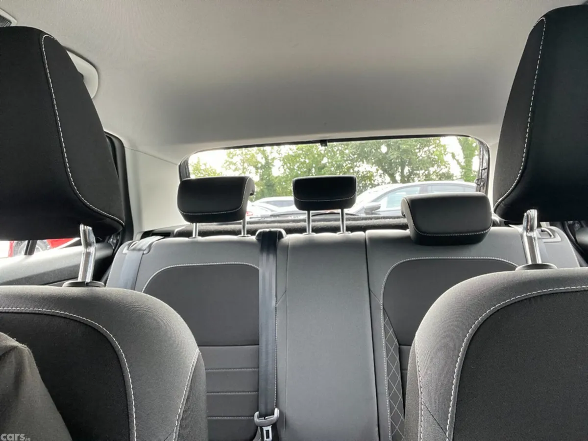 Skoda Fabia Hatchback, Petrol, 2021, Black