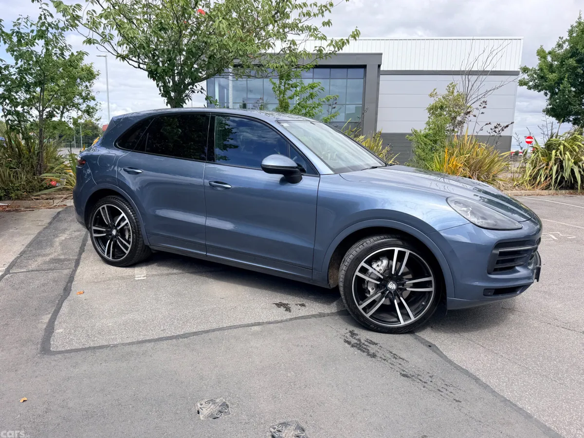 Porsche Cayenne SUV, Petrol, 2019, Blue