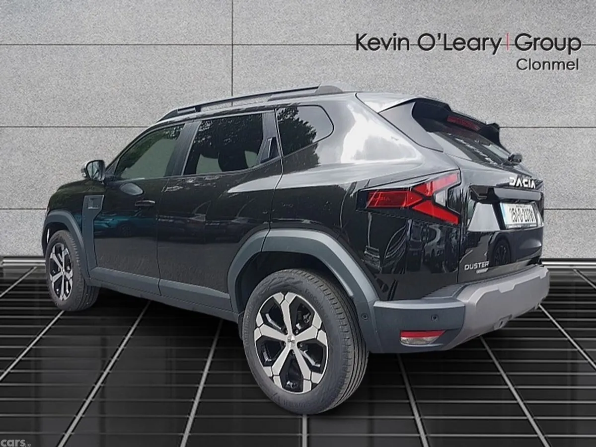 Dacia Duster SUV, Petrol Hybrid, 2025, Black