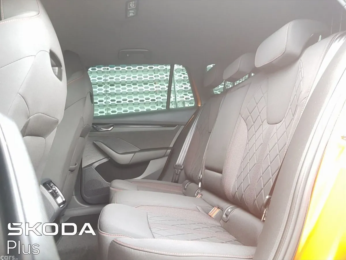 Skoda Octavia Estate, Diesel, 2024, Orange