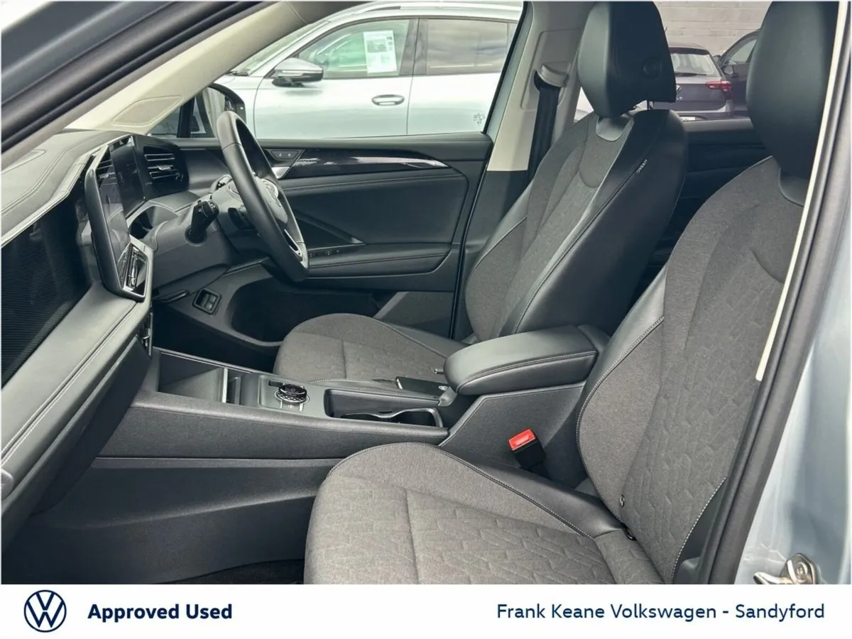 Volkswagen Tiguan SUV, Petrol Plug-in Hybrid, 2025, Silver