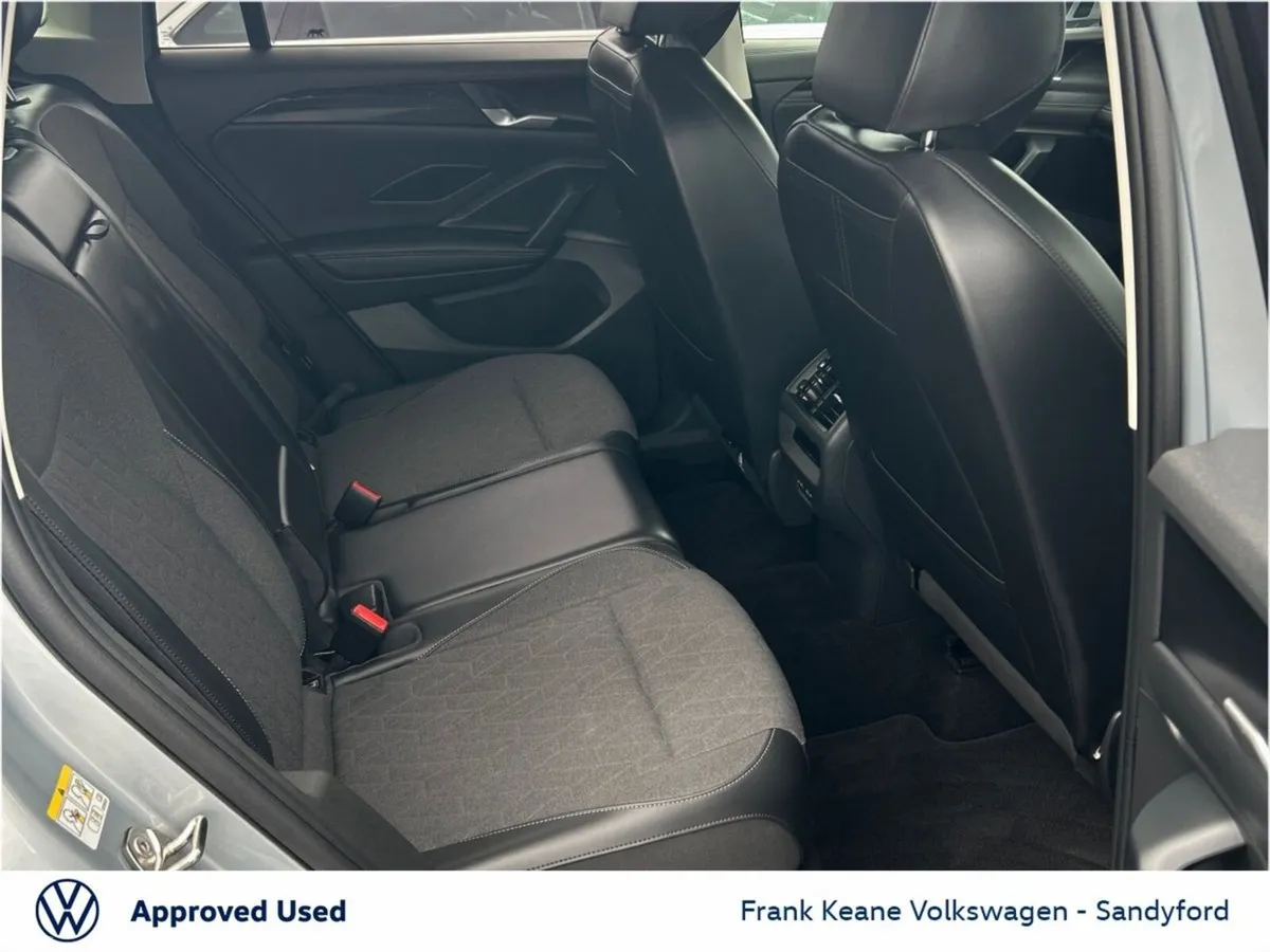 Volkswagen Tiguan SUV, Petrol Plug-in Hybrid, 2025, Silver