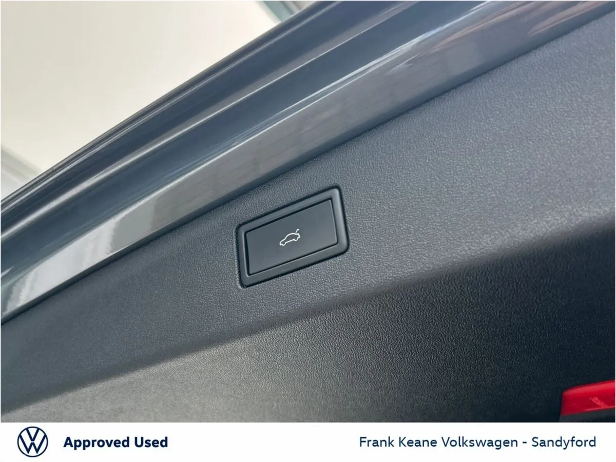 Volkswagen Tiguan SUV, Petrol Plug-in Hybrid, 2025, Grey
