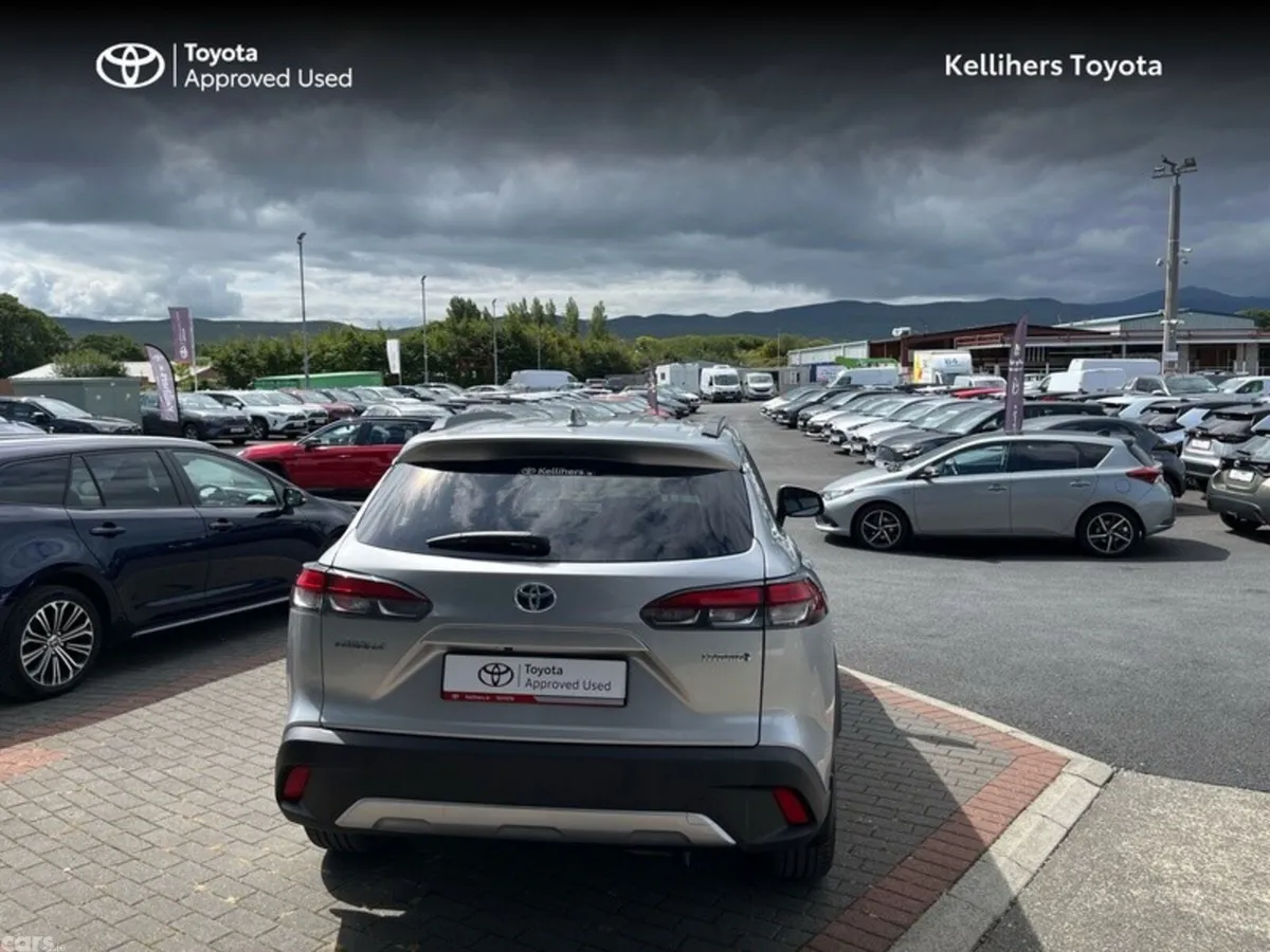 Toyota Corolla Cross Hatchback, Petrol Hybrid, 2023, Silver