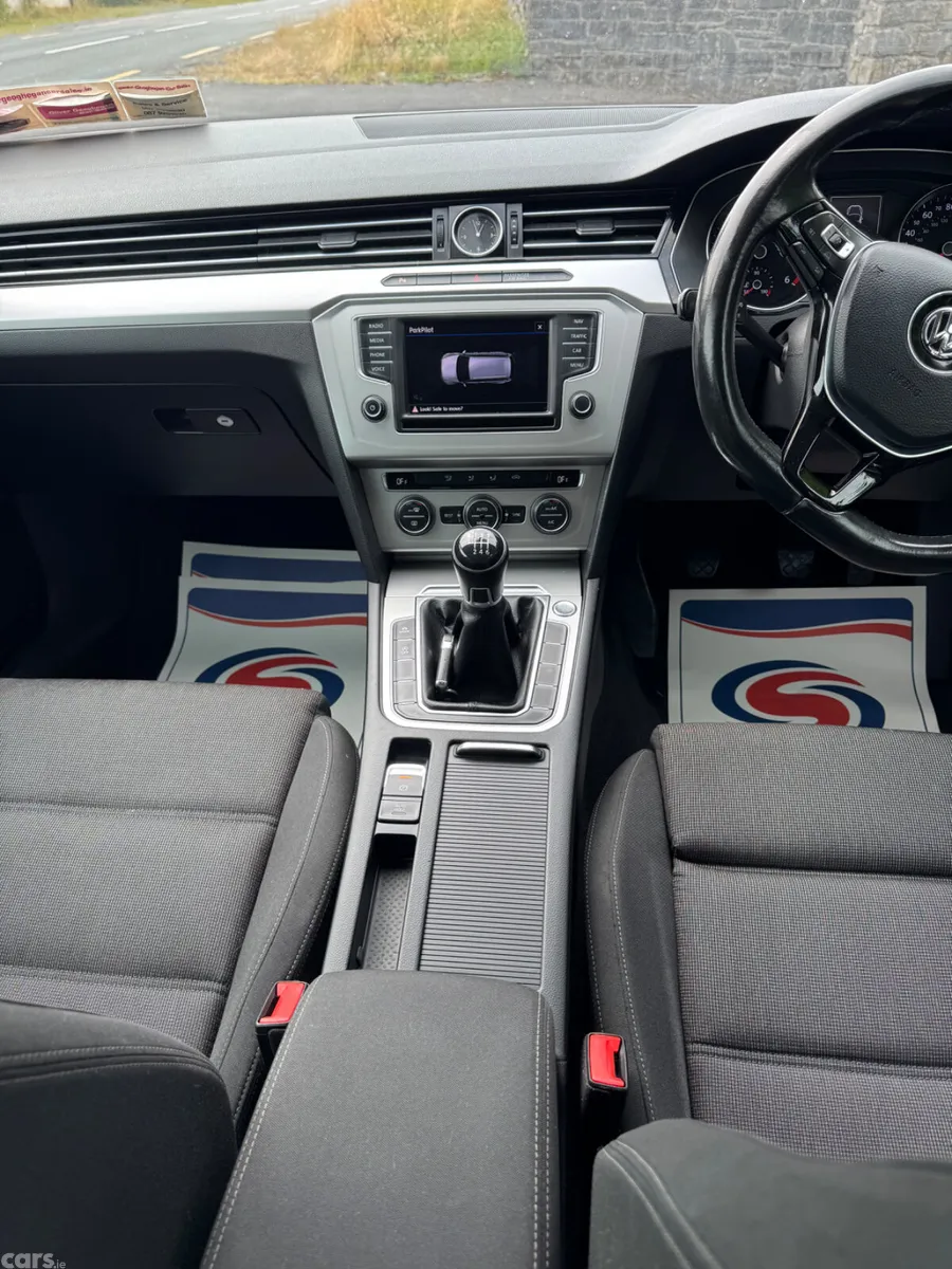 Volkswagen Passat Estate, Diesel, 2017, Grey