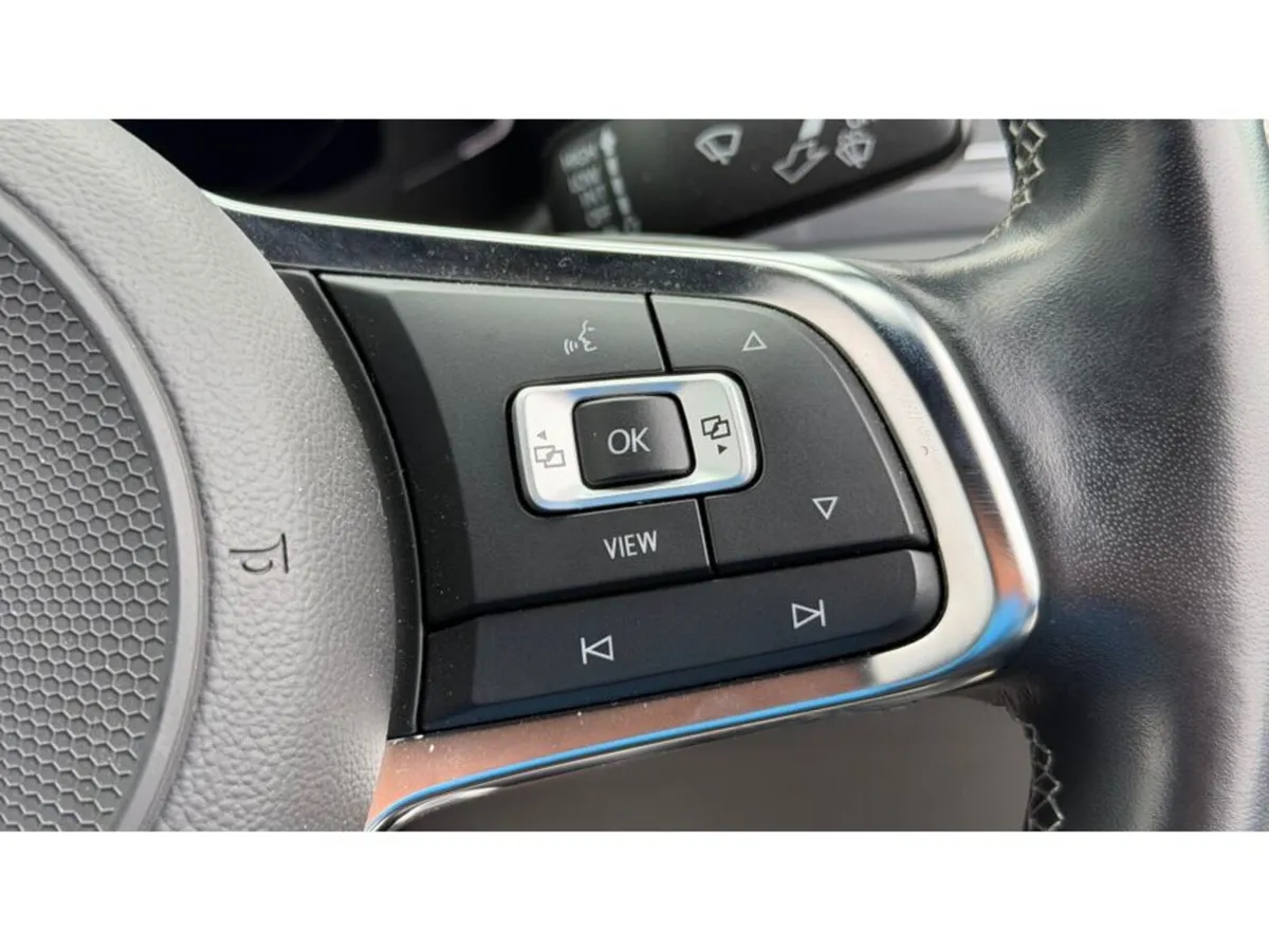 Volkswagen T-Roc SUV, Diesel, 2022, Black
