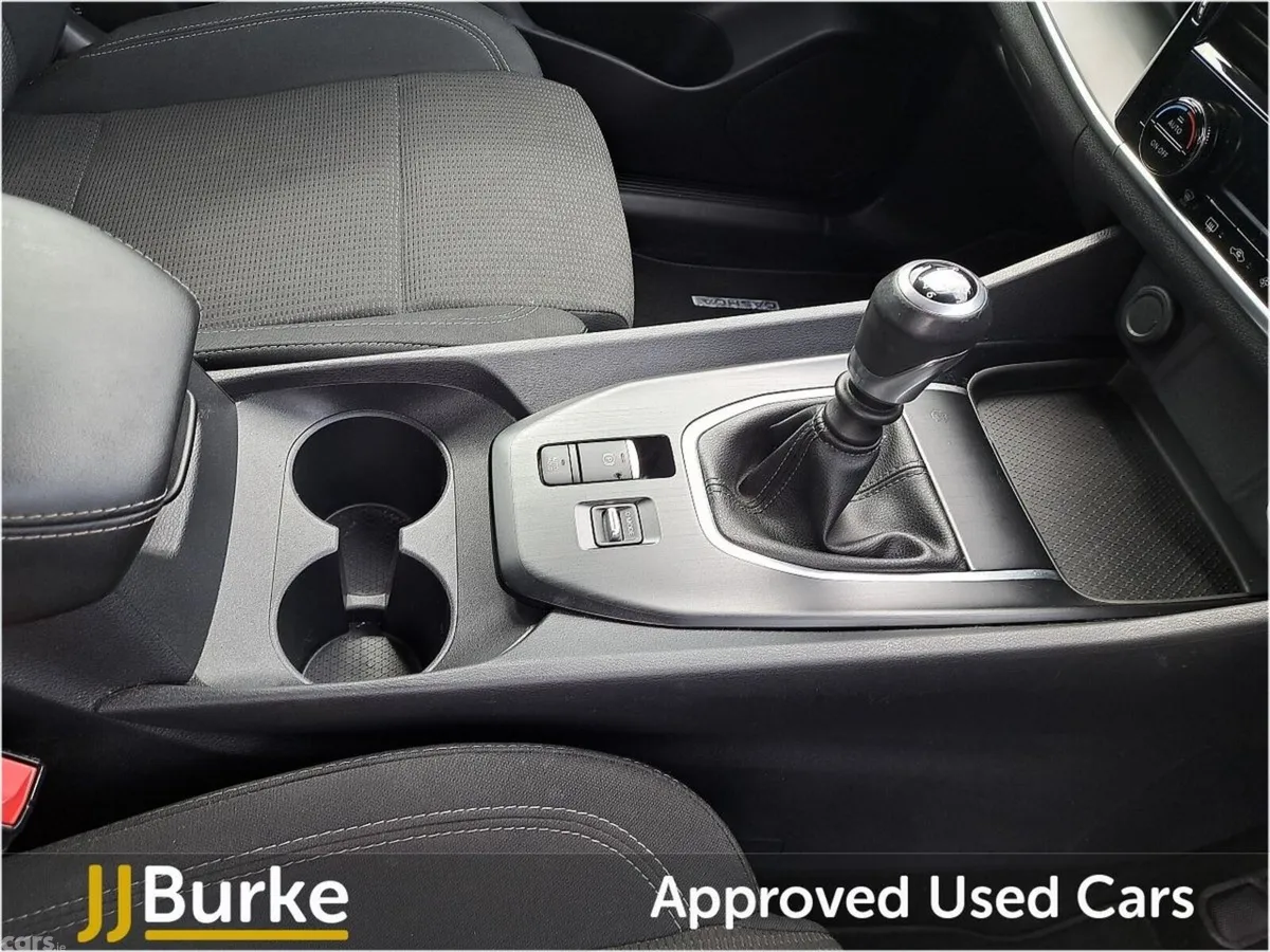 Nissan Qashqai SUV, Petrol, 2024, Grey