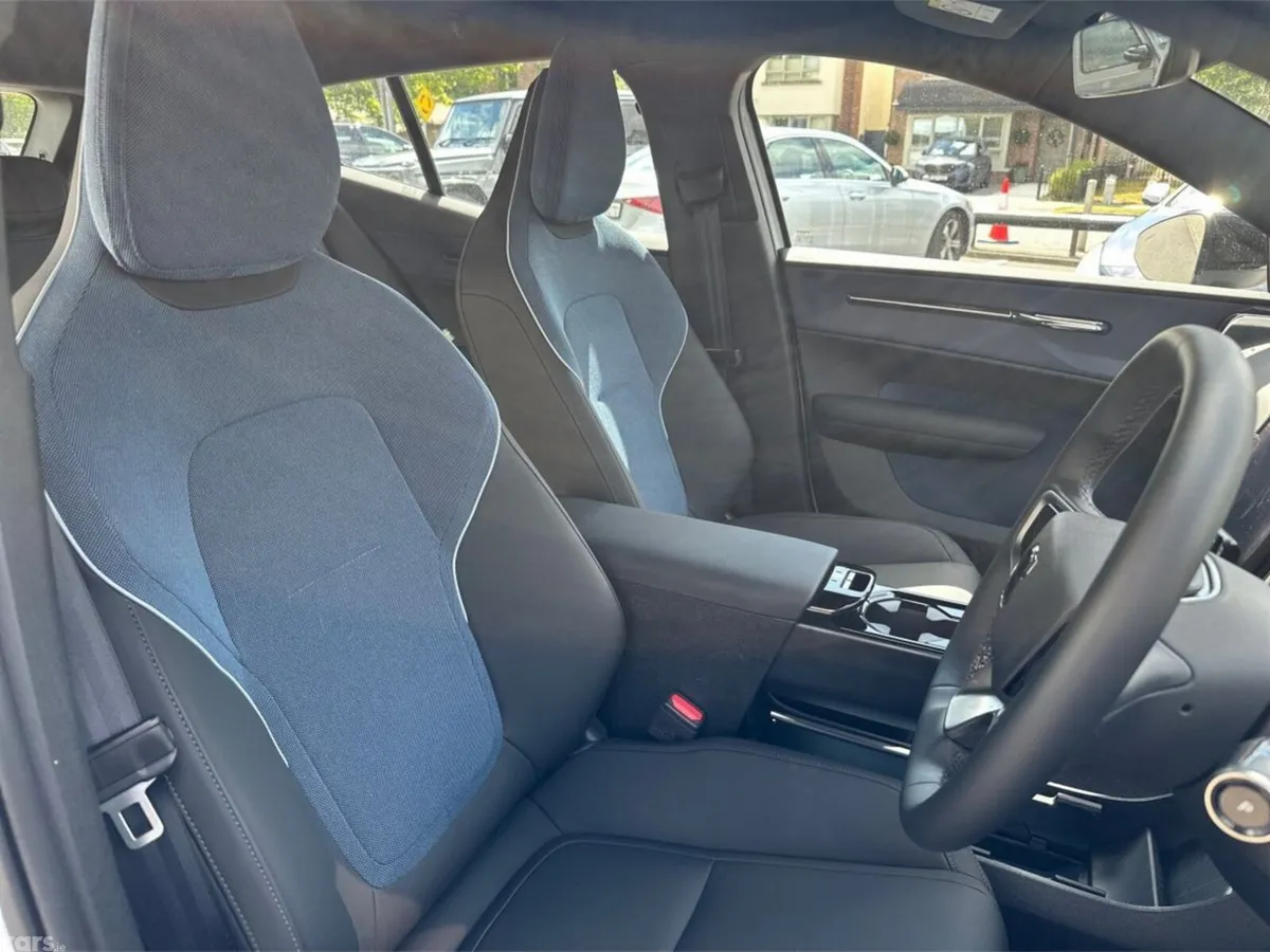 Volvo EX30 SUV, Electric, 2025, White