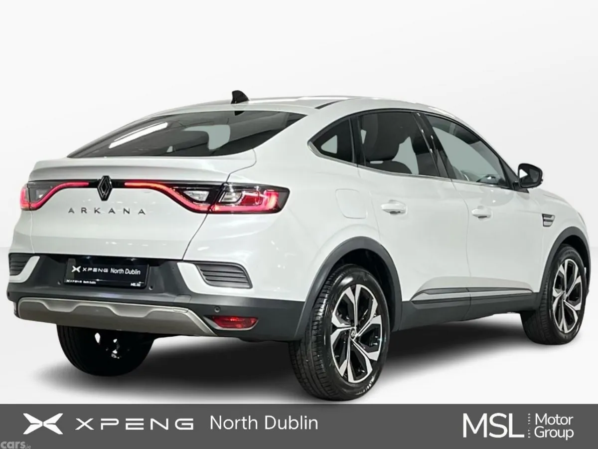 Renault Arkana Hatchback, Petrol, 2024, White