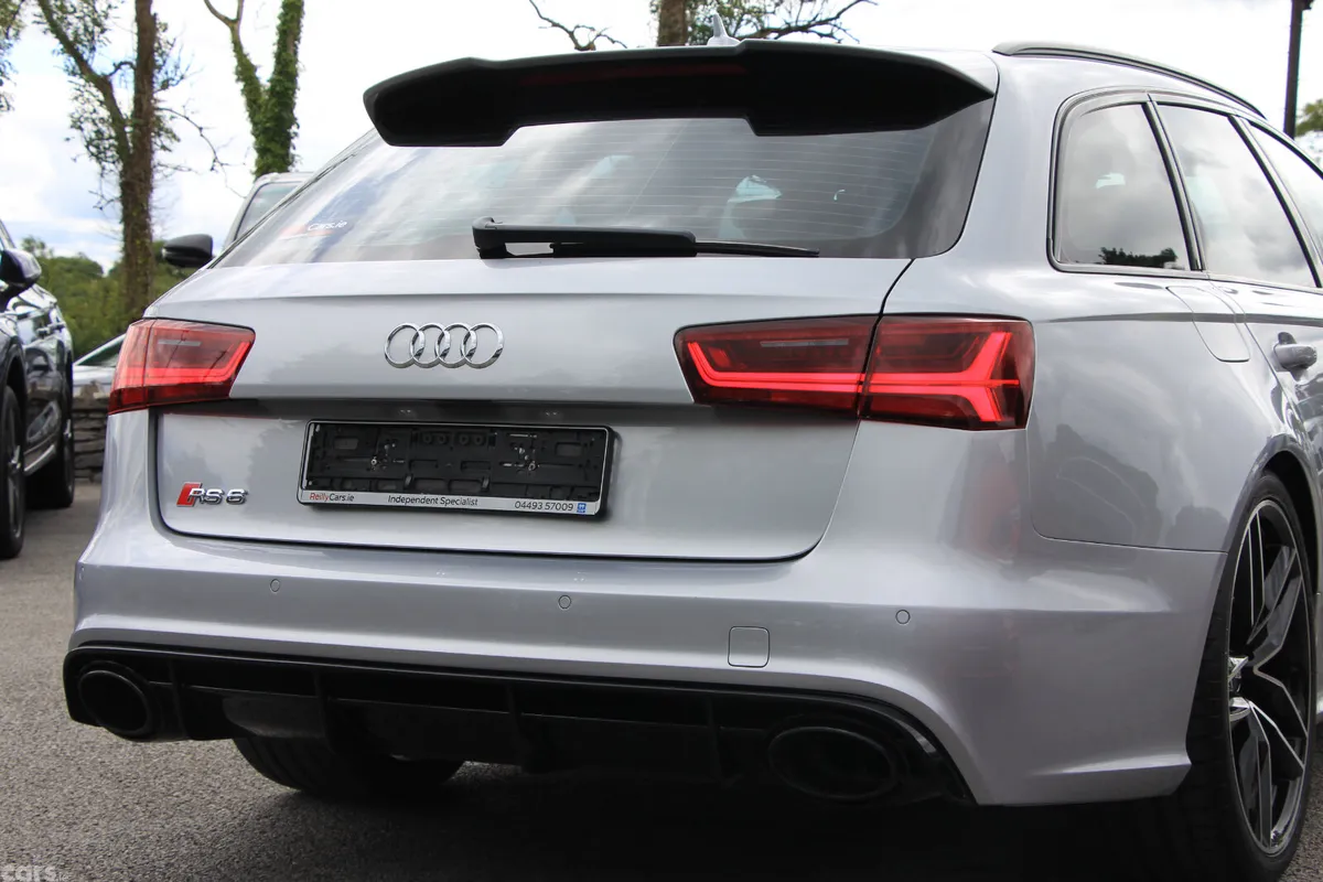 Audi RS6 Estate, Petrol, 2016, Silver