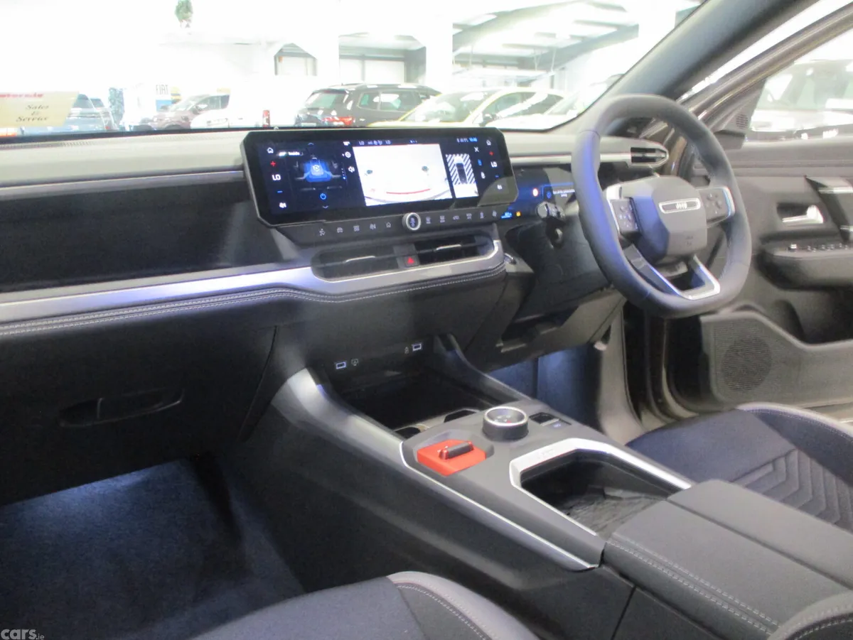 Jeep Compass SUV, Electric, 2026, Brown
