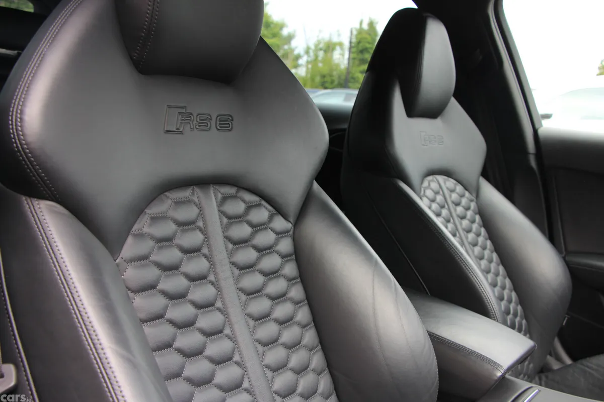 Audi RS6 Estate, Petrol, 2016, Silver