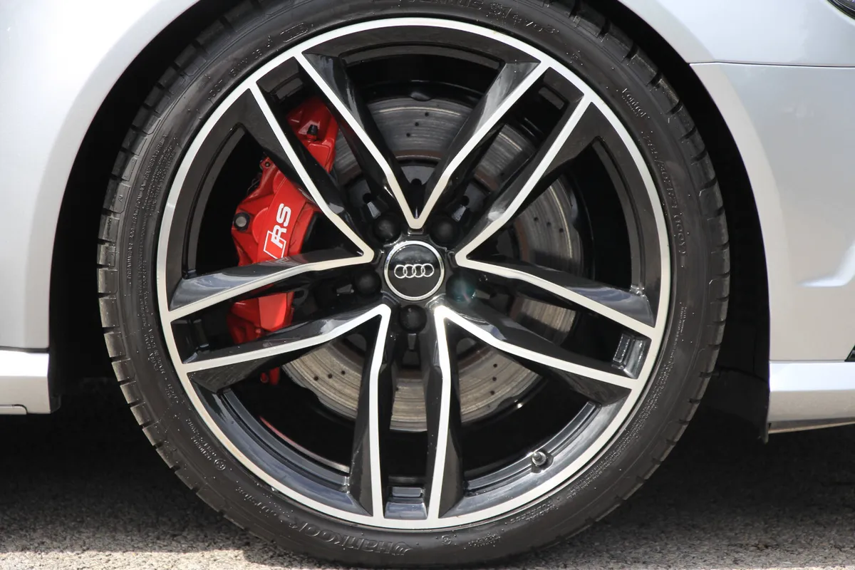 Audi RS6 Estate, Petrol, 2016, Silver