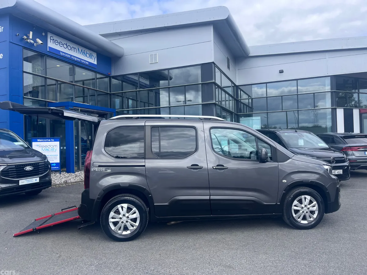 Peugeot Rifter MPV, Diesel, 2019, Grey