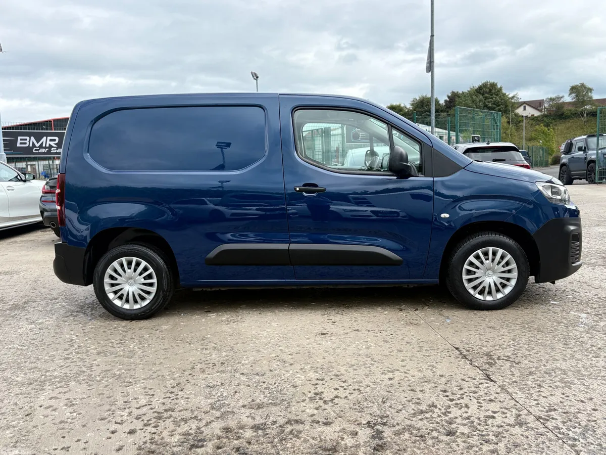 Citroen Berlingo MPV, Diesel, 2020, Blue