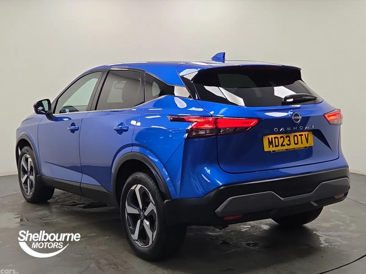 Nissan Qashqai Hatchback, Petrol, 2023, Blue