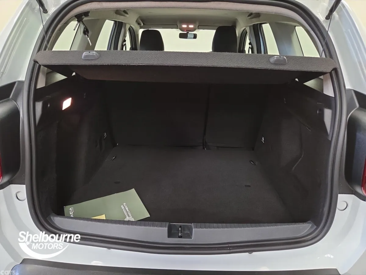 Dacia Duster Estate, Petrol, 2022, White