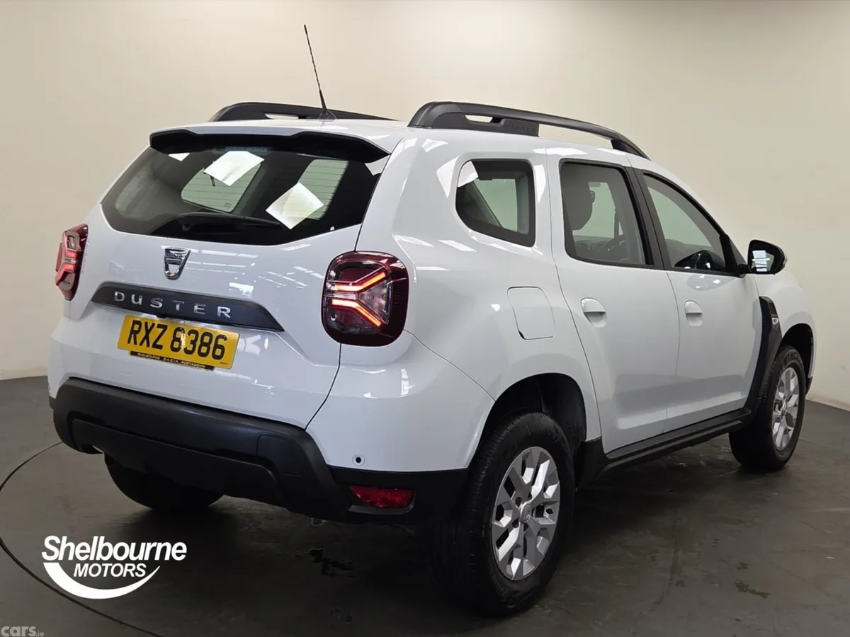 Dacia Duster Estate, Petrol, 2022, White